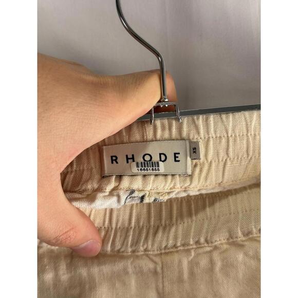 RHODE Off-White Audrina Shorts Size XS with Fabric Pull - Picture 7 of 7
